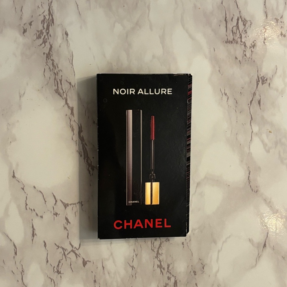 CHANEL Noir Allure Mascara - Mini Sample Size *Free w/ Bundle*